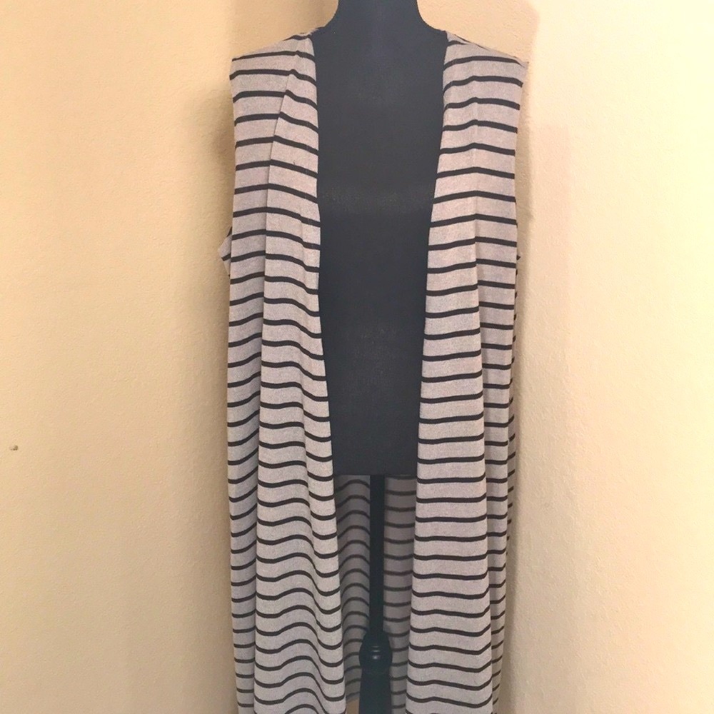Long Sweater Size Large - Picture 7 of 8